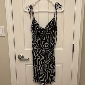 NWT Zara Safia Pattern Dress